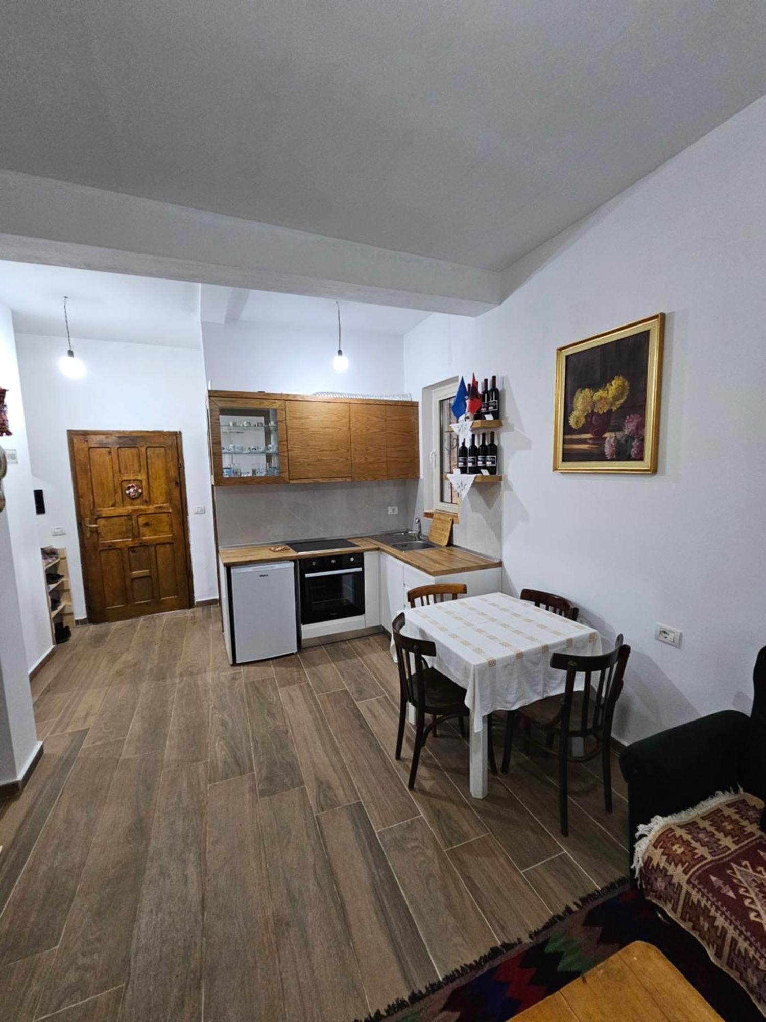 Bujtinat Skenderi Gjinar 2 Vila Exterior foto