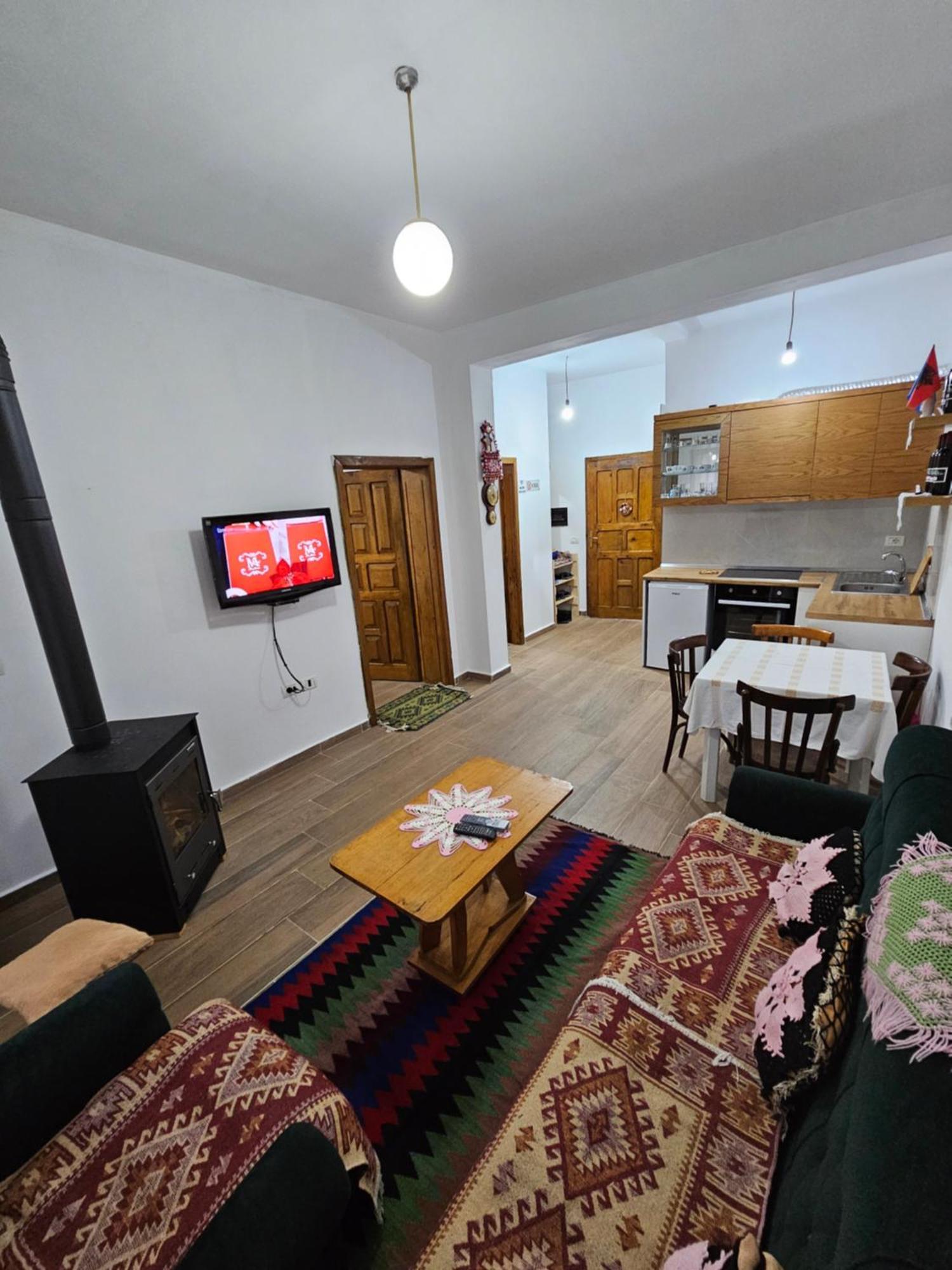 Bujtinat Skenderi Gjinar 2 Vila Exterior foto